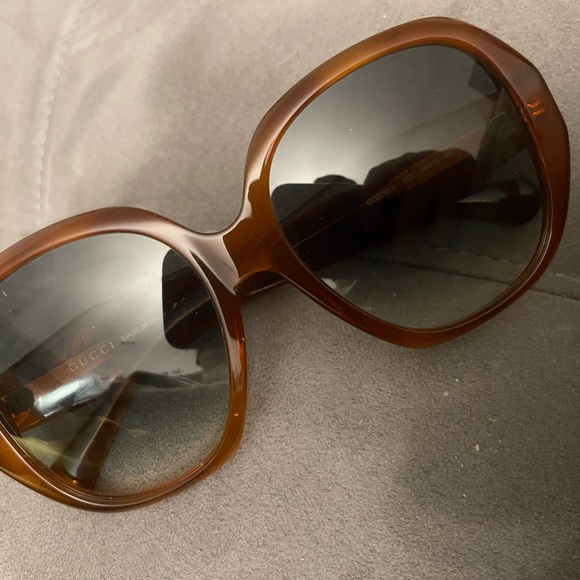 Gucci brown geometric sunglasses authentic preowned like new - Picture 5 of 5